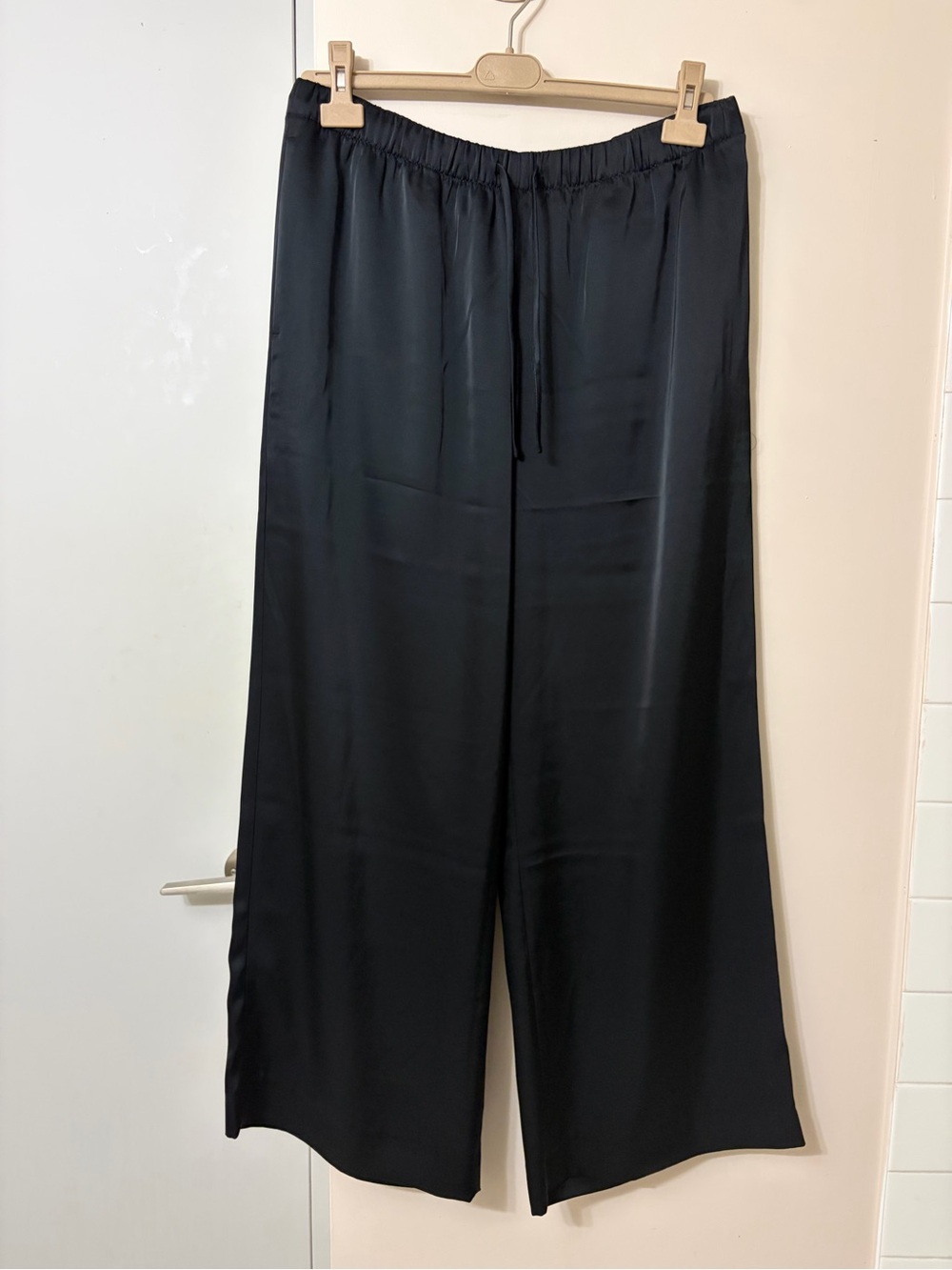 Aritzia Wilfred Lodge Trousers in Black